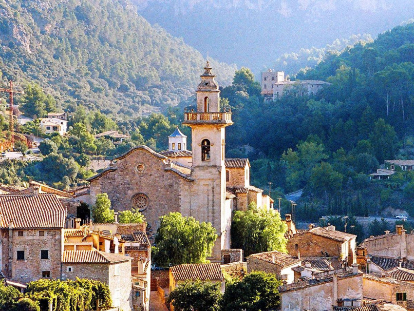 Adventure Tours: Palma de Mallorca and Valldemossa