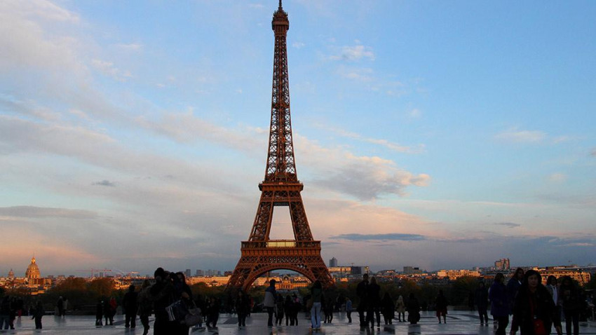 Cultural Tours: Eiffel Tower 2nd Floor Ticket with Priority Access and Audioguide