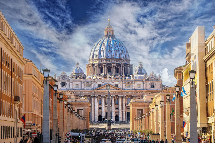 Sightseeing Tours: Vatican Pass: Vatican Museums, Sistine Chapel and the St Peter's Basilica
