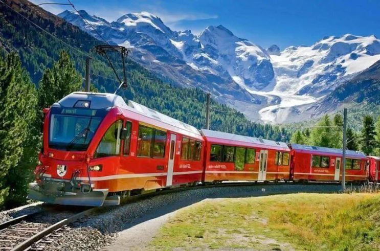 Passeios Turísticos: Bernina Express Tour Swiss Alps & St Moritz From Milan