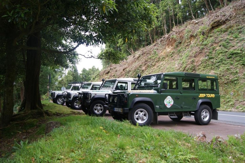 Passeio Guiado de Jeep : Meio Dia Lagoa do Fogo