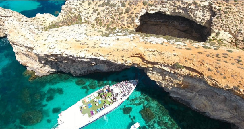 Barco: Comino and Blue Lagoon Cruise