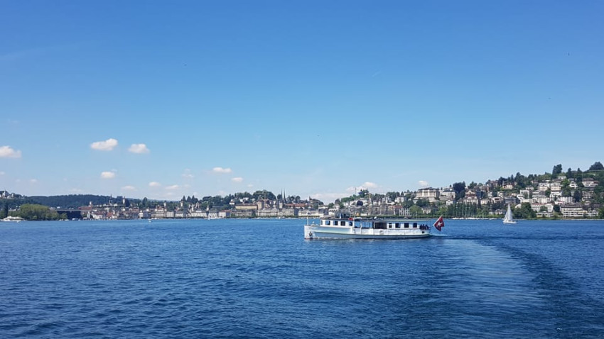 Sightseeing Tours: Luzern Elegance: Private City Walk and Panoramic Lake Cruise