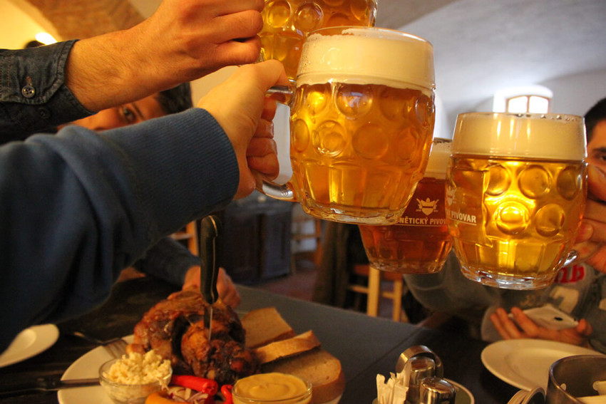 Food & Wine: Prague Pub Crawl