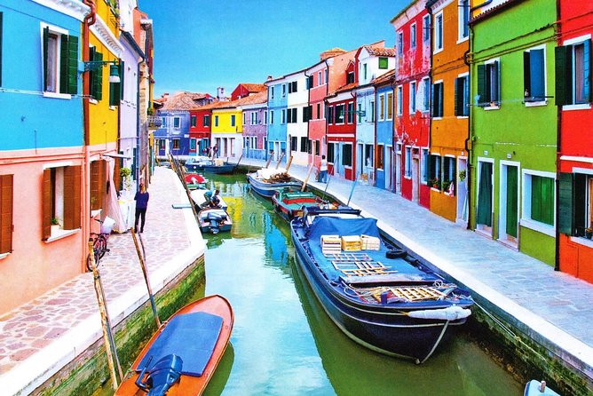 Boat Tours: Tour to the Islands of Burano and Murano and Torcello