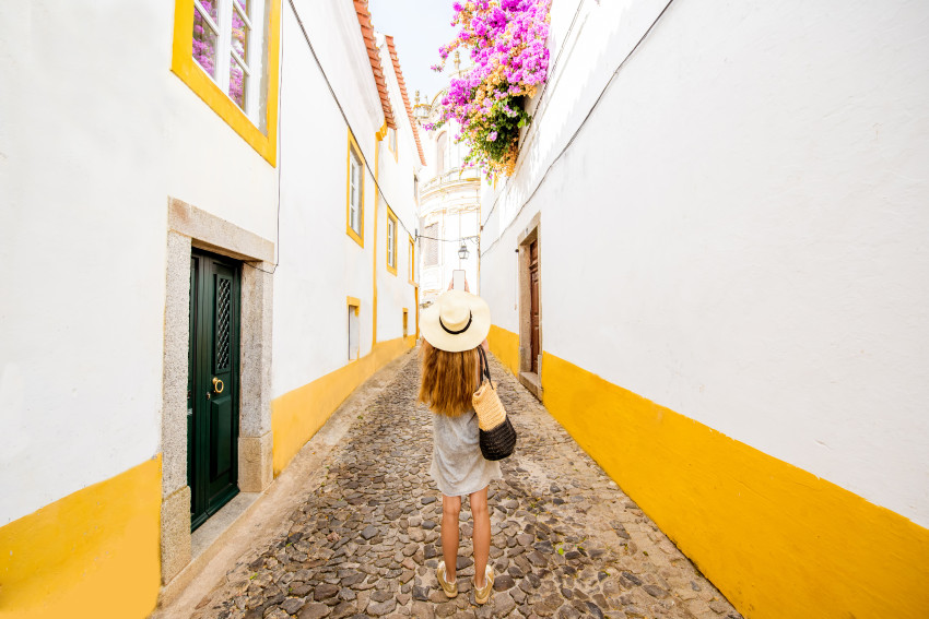 Experience Pack: Porto, Lisbon & Algarve Food & Wine Adventure