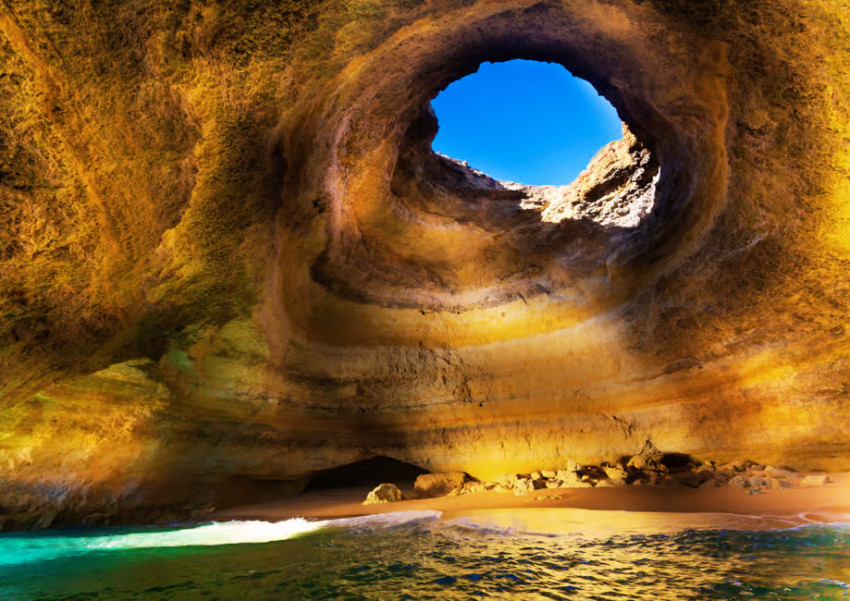 Sea: Benagil Caves & Coast Boat Tour with Swim Stop and Drink