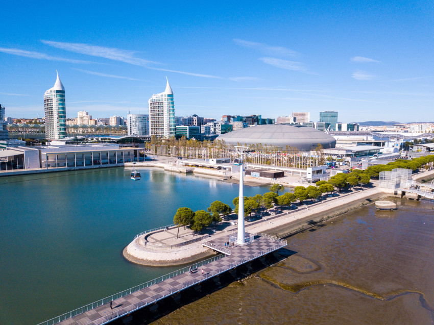 Hop on Hop Off: Explorer