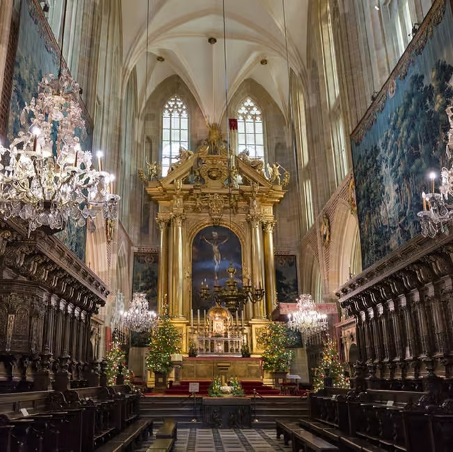 Cultural Tours: Krakow: Wawel Castle & Cathedral Guided Tour