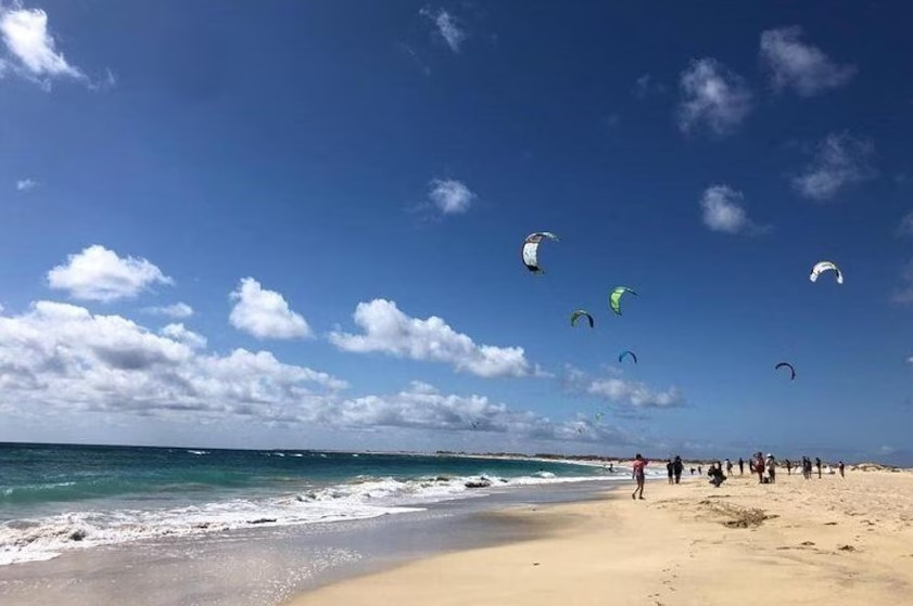 Sightseeing Tours: Island Tour with Cabral Tours