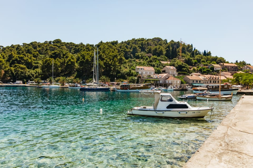 Sightseeing Tours: Elaphite Island Cruise with Lunch and Drinks