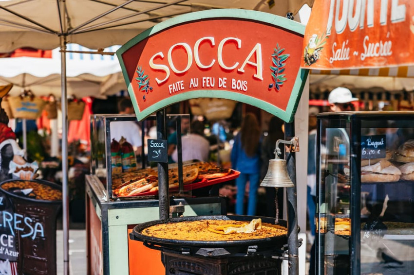 Passeios Turísticos: Visita guiada a pé à Cidade Velha e à Colina do Castelo