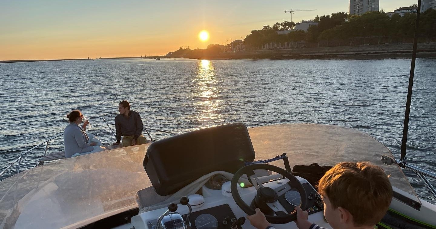 Boat: Sunset Tour in Douro