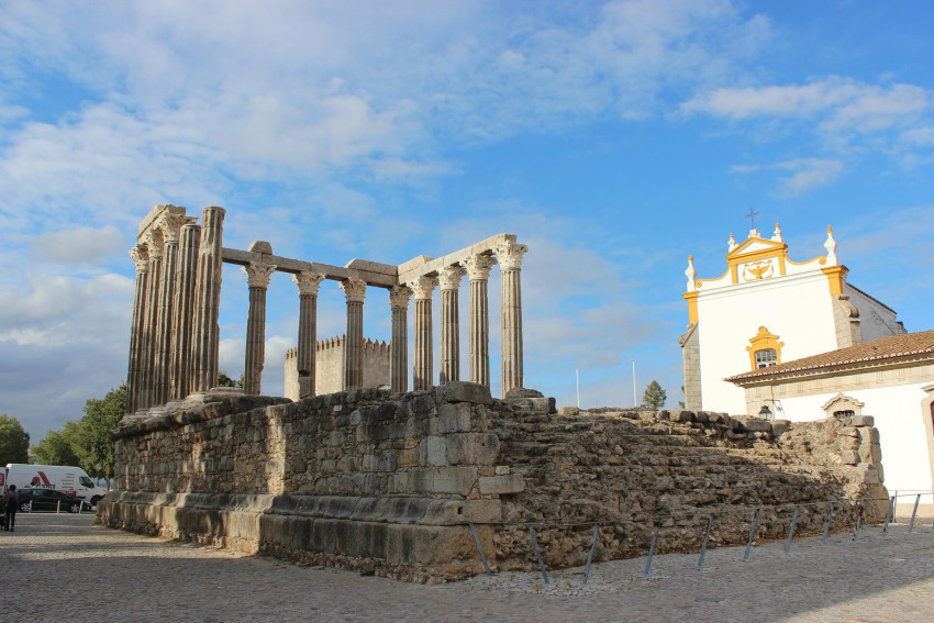 Private Sightseeing Tour: Évora - Full Day