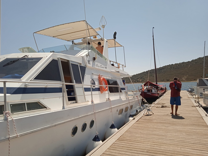 Boat: Glória Sem-Fim Yacht - Sunset 2 Hours with Sparkling Wine