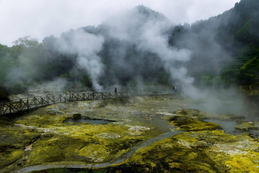 Van Tour: Furnas Full Day - Get to Know Furnas like a Local