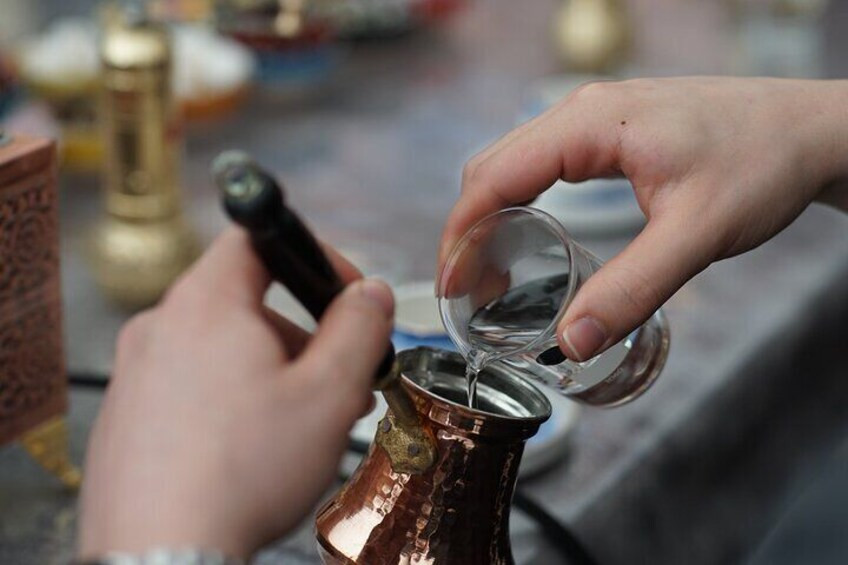 Gastronomia: Fazer Café Turco na Areia e Oficina de Adivinhação