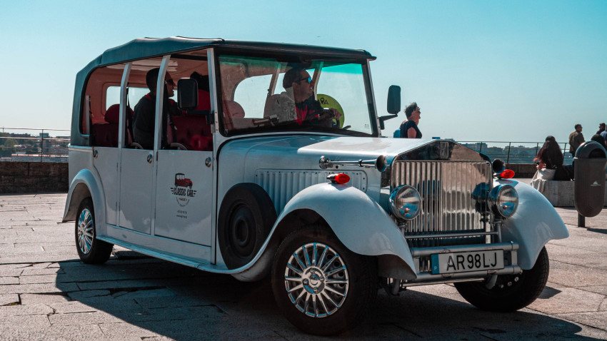 Sightseeing: Classic Car Premium Tour