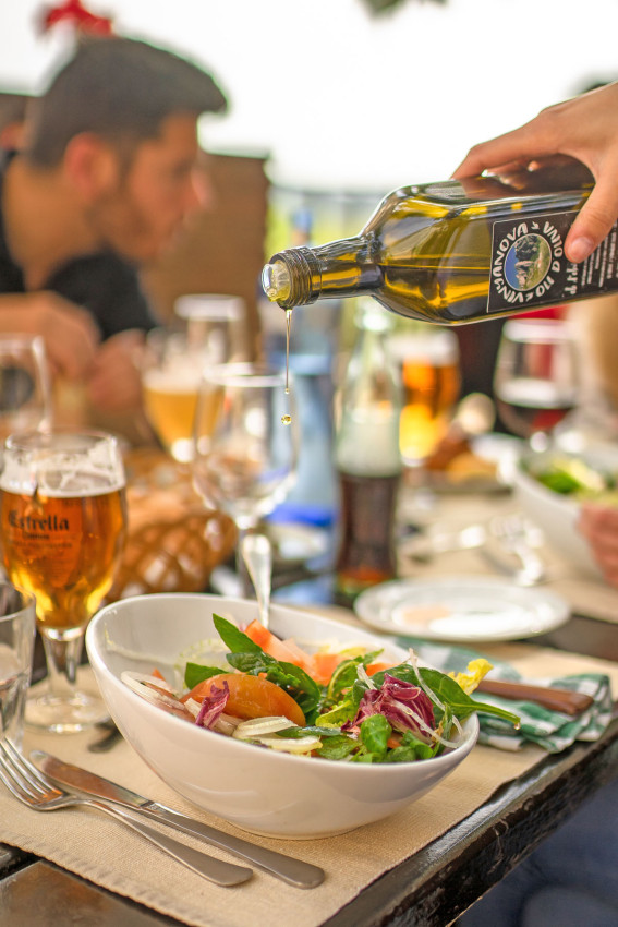 Sightseeing: Visita ao Mosteiro de Montserrat e Almoço numa Quinta a partir de Barcelona - Dia Inteiro