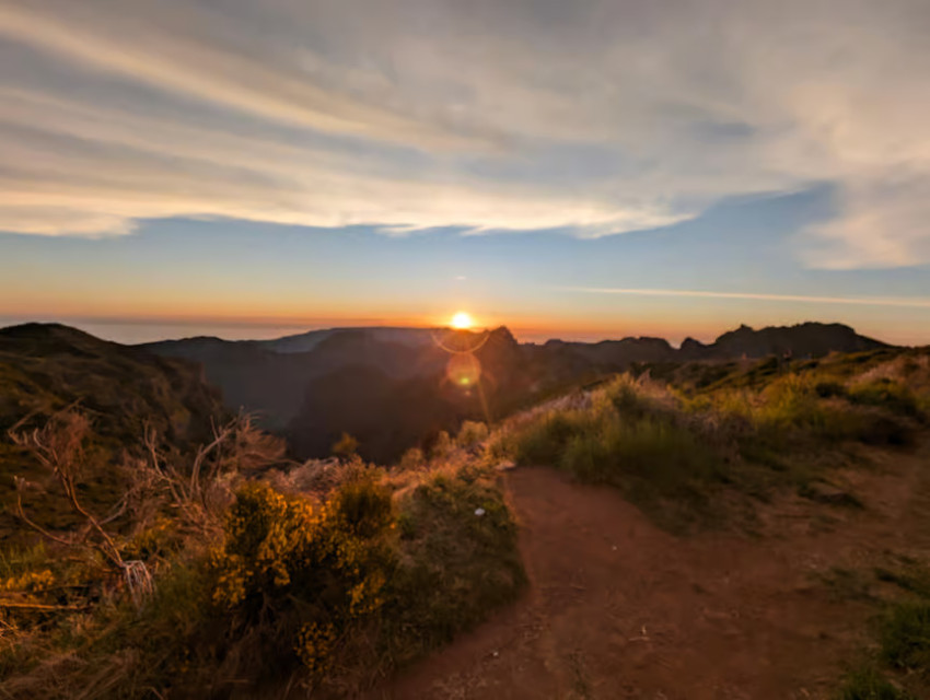 Sightseeing Tour: Pico Arieiro Sunset