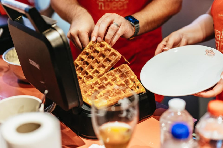 Gastronomia: Bruges: Workshop de fabricação de waffles belgas com degustação de cerveja
