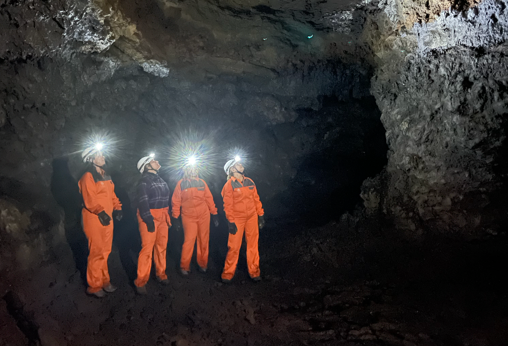 Tours : Pico Caving Half-Day Tour