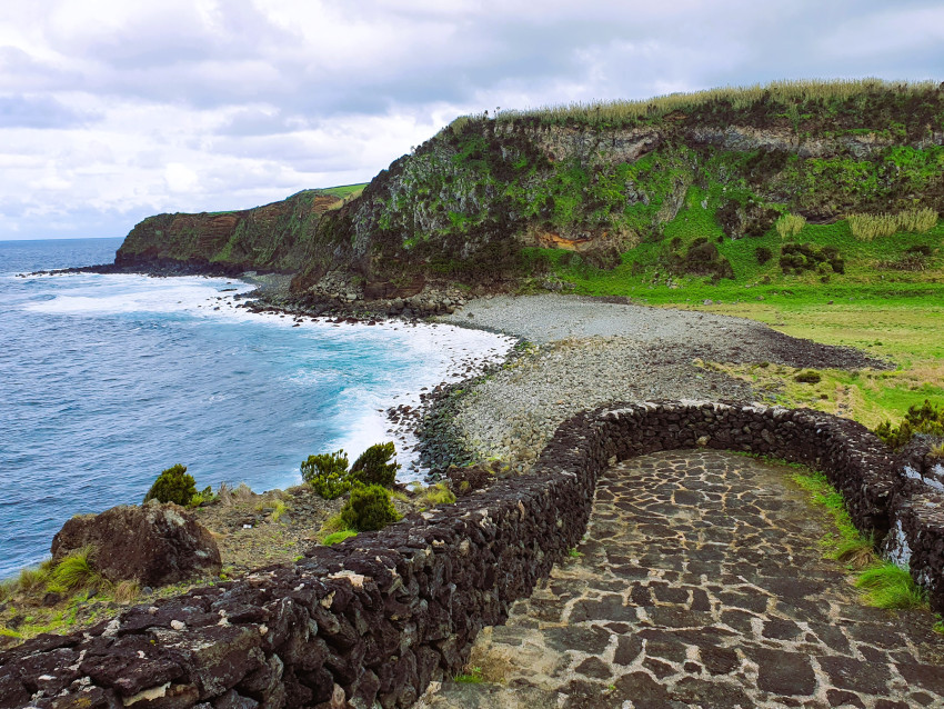 Trilho Pedestre: Trilho das Baías da Agualva + Piquenique + Biscoitos - Dia Inteiro