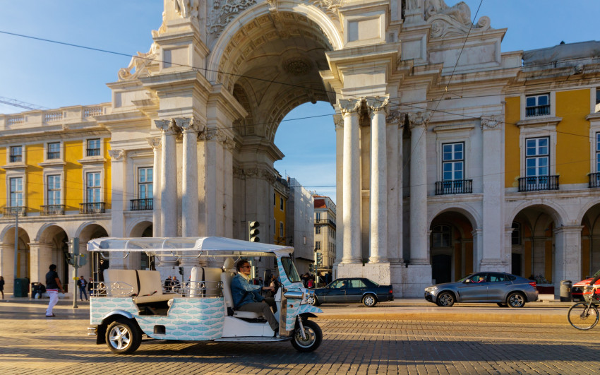 Tuktuk: Belém and Tagus Private Tour