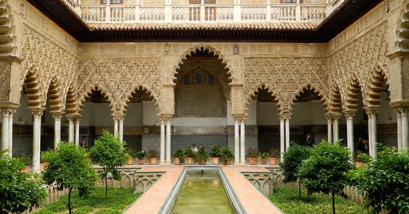 Sightseeing: Seville Monument Tour