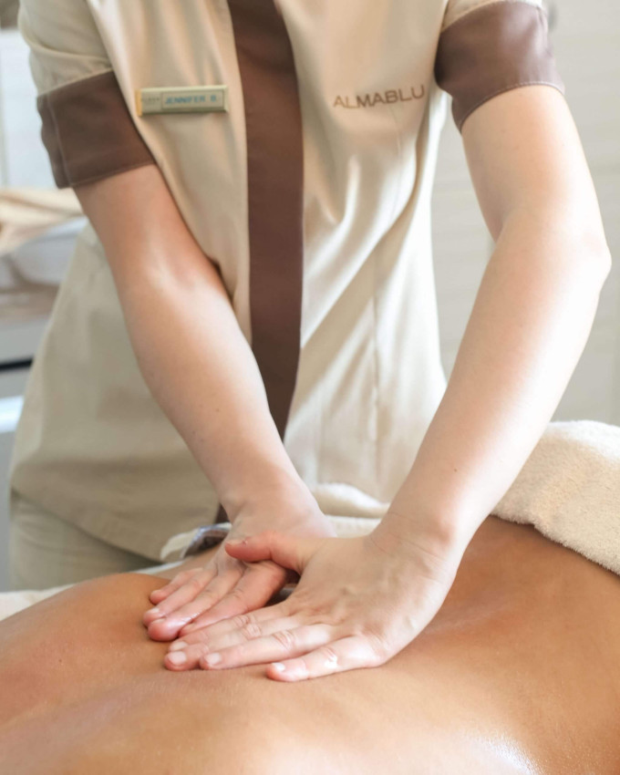 Special Offer: Complimentary Use of Almablu Spa Kit 