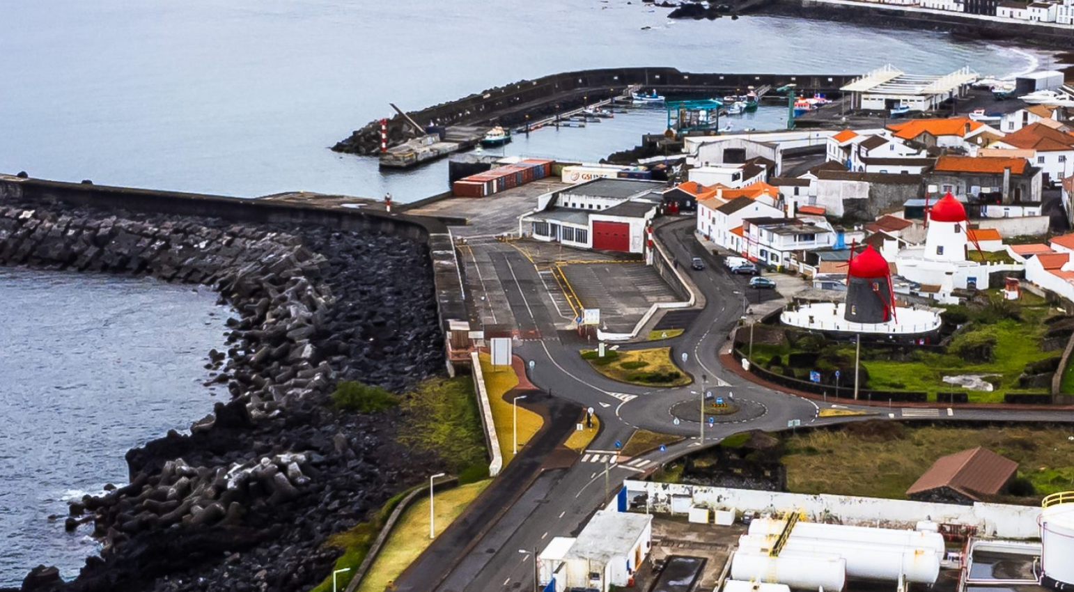 Van Tour: Best of Graciosa – Full-Day Van Island Tour